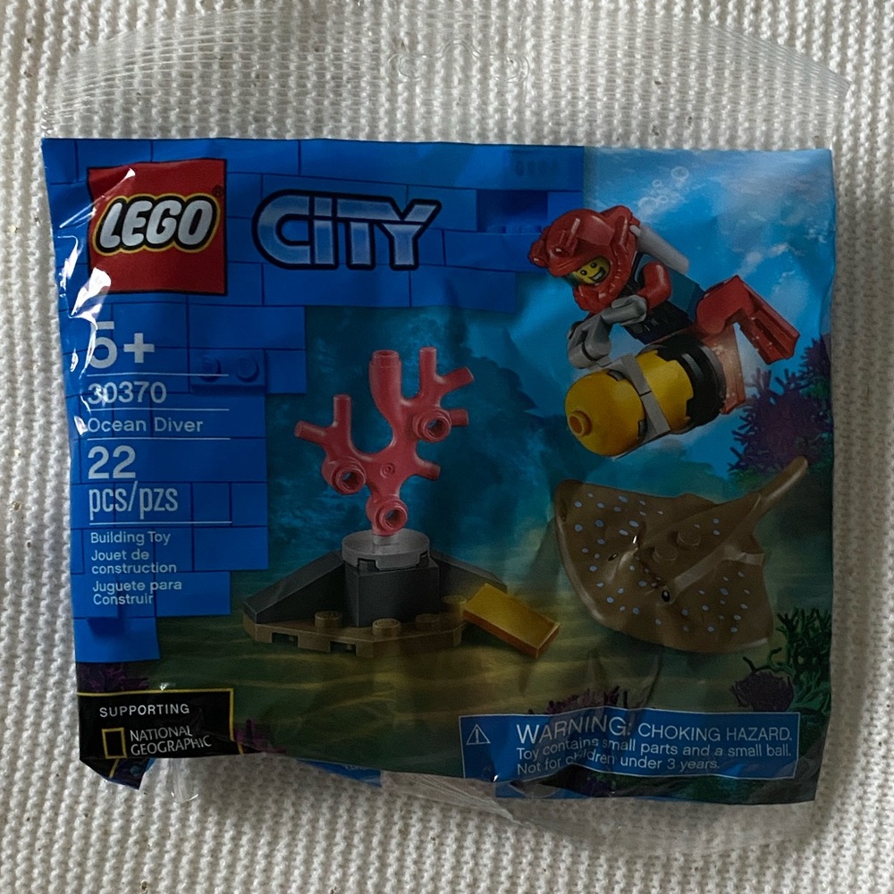 LEGO city ocean diver